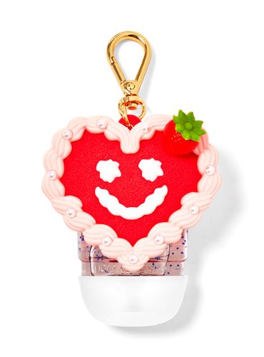 Porta-Antibacterial-Strawberry-Heart-Cake